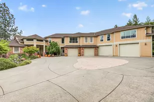 4459 Old Stage Rd, Central Point, OR 97502 - Photo 1