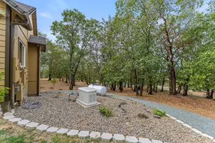 155 El Camino Way, Grants Pass, OR 97526 - Photo 35