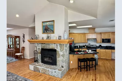 155 El Camino Way, Grants Pass, OR 97526 - Photo 7