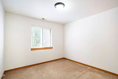 20269 Knightsbridge Place, Bend, OR 97702 - Photo 25