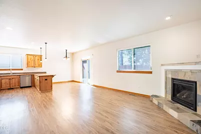 20269 Knightsbridge Place, Bend, OR 97702 - Photo 9