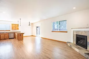 20269 Knightsbridge Pl, Bend, OR 97702 - Photo 9