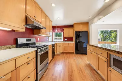 2137 E Jackson Street, Medford, OR 97504 - Photo 21