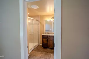 2196 Crestbrook Rd, Medford, OR 97504 - Photo 29