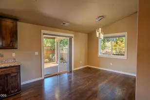 2196 Crestbrook Rd, Medford, OR 97504 - Photo 15