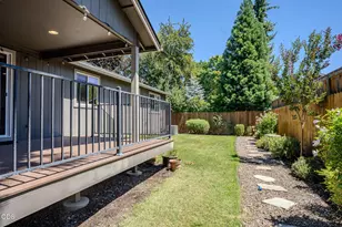 2196 Crestbrook Rd, Medford, OR 97504 - Photo 35