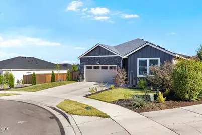 3281 Broken Top Way, Medford, OR 97504 - Photo 3