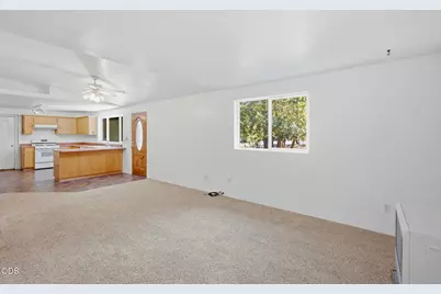 560 Schumacher Street, Cave Junction, OR 97523 - Photo 3