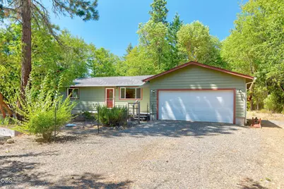 560 Schumacher Street, Cave Junction, OR 97523 - Photo 37