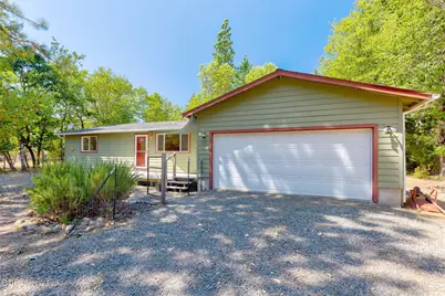 560 Schumacher Street, Cave Junction, OR 97523 - Photo 1