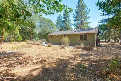 560 Schumacher Street, Cave Junction, OR 97523 - Photo 27