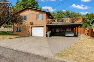 136 SE G St, Madras, OR 97741 - Photo 29