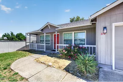 372 Sandi Way, Eagle Point, OR 97524 - Photo 3