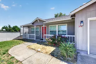 372 Sandi Way, Eagle Point, OR 97524 - Photo 3
