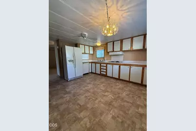 3500 Summers Lane #UNIT 10, Klamath Falls, OR 97603 - Photo 11