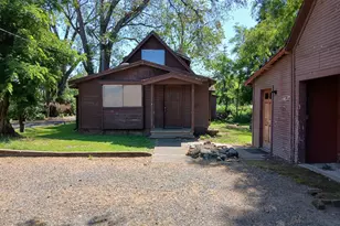 1340 Dowell Rd, Grants Pass, OR 97527 - Photo 5