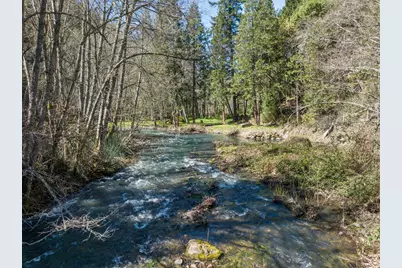 9530 S F Little Butte Road, Eagle Point, OR 97524 - Photo 65