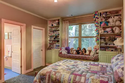 9530 S F Little Butte Road, Eagle Point, OR 97524 - Photo 47