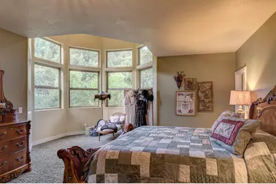 9530 S F Little Butte Road, Eagle Point, OR 97524 - Photo 41