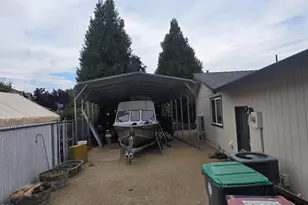 1158 Douglas St, Medford, OR 97501 - Photo 15