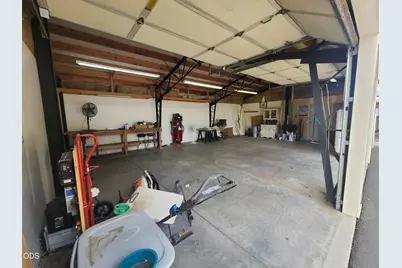 5038 Shasta Way, Klamath Falls, OR 97603 - Photo 9