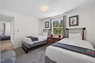 2258 NW 6th St, Bend, OR 97703 - Photo 27