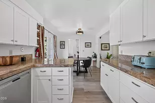 2258 NW 6th St, Bend, OR 97703 - Photo 11