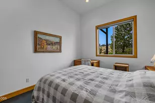 59641 Calgary Loop, Bend, OR 97702 - Photo 47