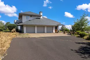 59641 Calgary Loop, Bend, OR 97702 - Photo 55