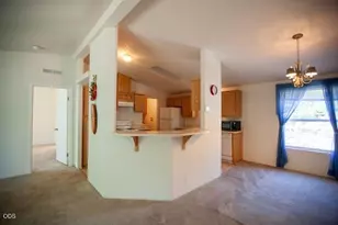 1110 Jaynes Dr, Grants Pass, OR 97527 - Photo 11