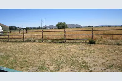 760 Miller Island Road, Klamath Falls, OR 97603 - Photo 21