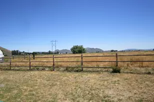760 Miller Island Rd, Klamath Falls, OR 97603 - Photo 21