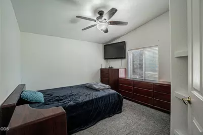 5592 Foley Lane, Central Point, OR 97502 - Photo 9