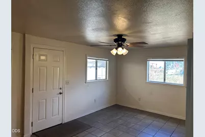 109 S Laguna Street, Klamath Falls, OR 97601 - Photo 3