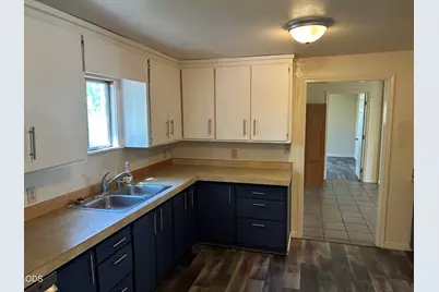 109 S Laguna Street, Klamath Falls, OR 97601 - Photo 17