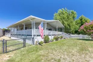 411 Currie Ln, Grants Pass, OR 97526 - Photo 27