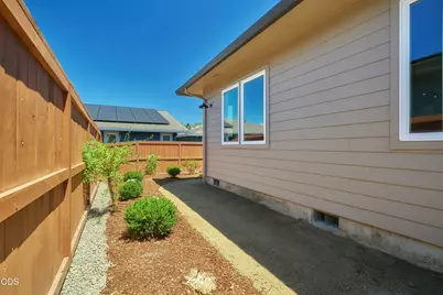 1221 Kirk, Ashland, OR 97520 - Photo 39