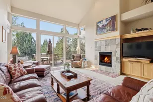 10614 Village Loop, Redmond, OR 97756 - Photo 7