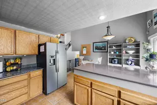 1895 NE Taylor Ct, Bend, OR 97701 - Photo 7