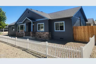 3806 Valley Meadows Drive, White City, OR 97503 - Photo 3