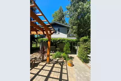415 Berglund Street, Rogue River, OR 97537 - Photo 1