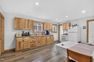 12071 Old Stage Rd, Gold Hill, OR 97525 - Photo 35