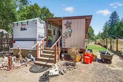 12071 Old Stage Road, Gold Hill, OR 97525 - Photo 7