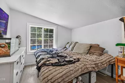 12071 Old Stage Road, Gold Hill, OR 97525 - Photo 23