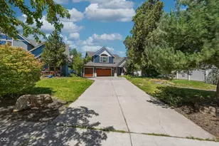 2048 NE Cradle Mountain Way, Bend, OR 97701 - Photo 69