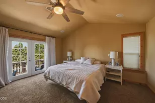 2048 NE Cradle Mountain Way, Bend, OR 97701 - Photo 19