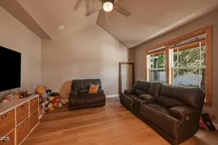 2048 NE Cradle Mountain Way, Bend, OR 97701 - Photo 31
