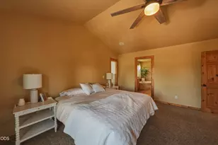 2048 NE Cradle Mountain Way, Bend, OR 97701 - Photo 21