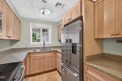 241 Clay Street, Ashland, OR 97520 - Photo 7