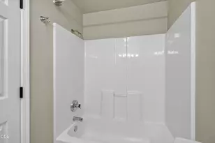 241 Clay St, Ashland, OR 97520 - Photo 17